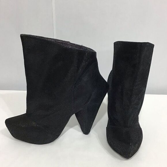 Irregular Choice Black Leather Anna Bell Trolley Chunky Heel Platform Ankle Boot - Picture 3 of 16